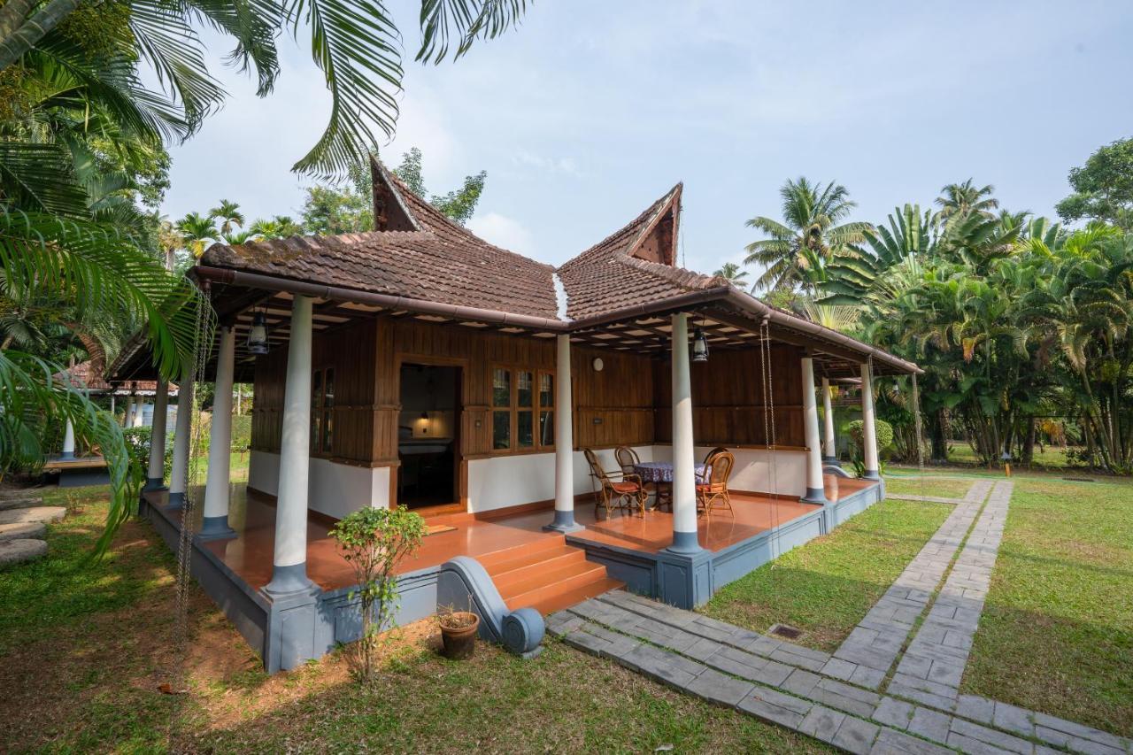 amã Stays&Trails, Pathiramanal Villa Alappuzha Exterior foto